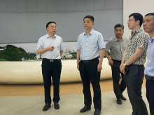 2021年7月7日，南通市委统战部副部长、市侨办主任吴亚军一行莅临指导。