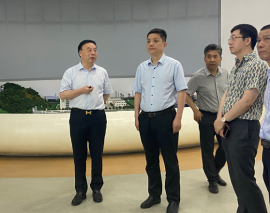 2021年7月7日，南通市委统战部副部长、市侨办主任吴亚军一行莅临指导。